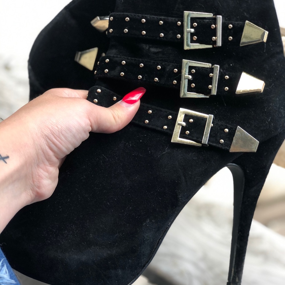 Heel Booties
